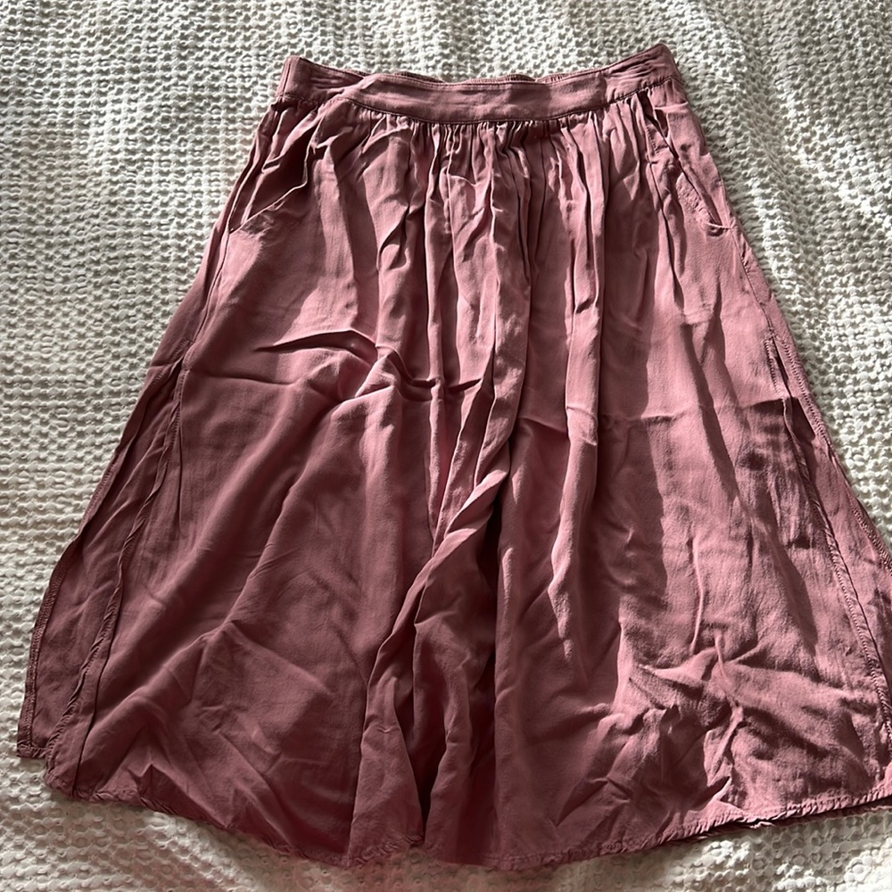 Forever 21 Contemporary Midi skirt